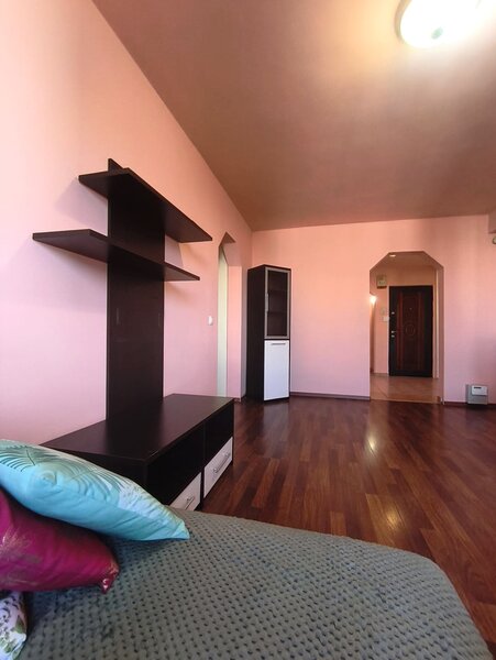 Aparatorii Patriei -Apartament 3 Camere - 75 mp - 600 EUR