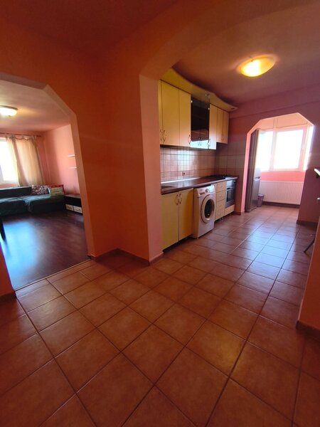 Aparatorii Patriei -Apartament 3 Camere - 75 mp - 600 EUR